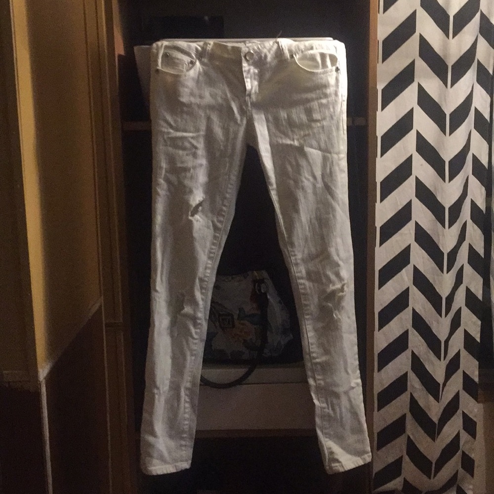 Skinny jeans